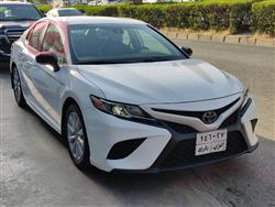 تۆیۆتا کامری